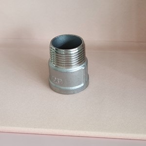 [Hot Item] 304/316 Stainless Steel BSPT/NPT F/F Threaded Reducer Coupling Socket Banded for Water Oil Pipe Fitting
