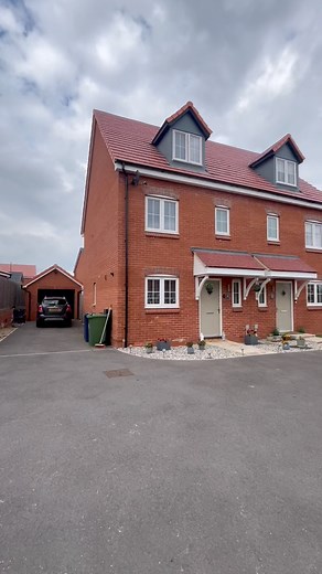 📍 Tailor Close, Churchdown - £390,000 | Chosen Estate Agents