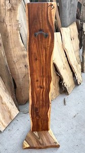 GC Creative Works Live Edge Willow Acacia Guitar Stand Round Back Style