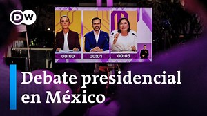 6K views · 114 reactions | Ataques y polémica marcan el primer debate presidencial en México Claudia Sheinbaum, Xóchitl Gálvez y Juan Máynez se midieron por primera vez en un escenario, donde abordaron temas como salud, educación, corrupción y violencia de género. Sheinbaum, candidata oficialista y líder en la mayoría de las encuestas, estuvo en la mira de varios ataques y denuncias. | DW Español | Facebook