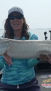 Musky fishing = organized chaos! This Tamarack Island Wilderness Lodge beast put up a quite the ruckus next to the boat for Thereelsaratrampe 💪#muskyfishing #bigfish #esoxfishing #trophyfish #muskiefishing #ladyangler | Sportsman's Journal TV