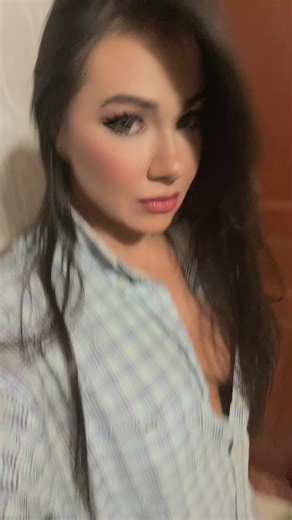 Esperanza Gómez en Casa Sin Ropa | Esper Gómez