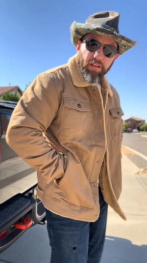 痢 Built for Cold, Designed for Style – Your Go-To Winter Warrior!...