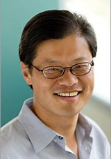 Yahoo CEO Jerry Yang frees himself up for the future