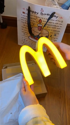 ✨Snuggle up with your favorite teddy bear under the soft light of the McDonald’s night lamp, creating bedtime stories and sweet dreams. 🍔💡 #mcdonalds #nightlight #bedtime | GF warehouse