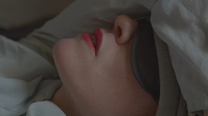 En drömsk karaokebar i dödsriket och en självutlämnande kartläggning av det undermedvetna. MISSA INTE! DURATIONAL SPACE #3 med ABDUCTION av Tova Mozard och Hades Dream Karaoke av Linnea Hansander Boka din plats via vår hemsida. Valfri entréavgift fr 80 kr Det rörliga materialet i Tova Mozards performance är även en del av Hennes kommande långfilm GRACELAND producerad av Mantaray Film | Lilith Performance Studio