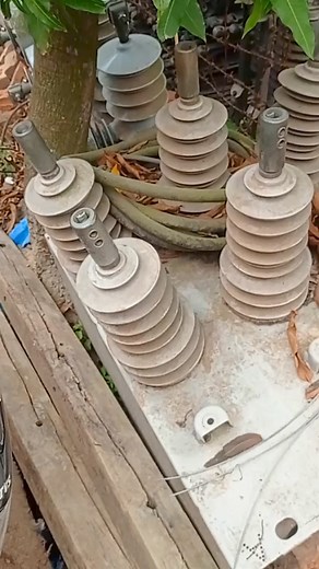 2.5K views · 21 reactions | Electrical tools #viralreelsfbpage #safety #electricity #electricalwork | Lineman24.com | Facebook