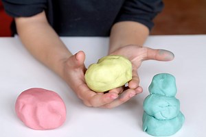 Comment faire de la pâte à modeler maison ?