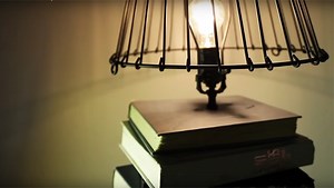 Make an interesting lamp out of old books | News24