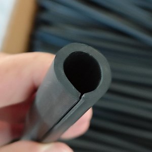 [Hot Item] Slotted EPDM Rubber Tube for Wire and Cable Covering