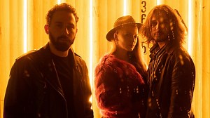 Trupa THE DIFFERENT CLASS a lansat “Ping Pong”, primul single de pe albumul “Skins”