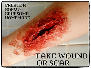 How to Make a Gory Fake Wound or Scar With Glue and Cocoa