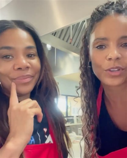 9.3K views · 116 reactions | #SanaaLathan & #ReginaHall with a #Thanksgiving message after giving back in #LA | 2Cool2Bl0g | Facebook