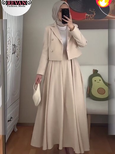 Eteklitakım and Şalvar Moda: Traditional Turkish Clothing Trends