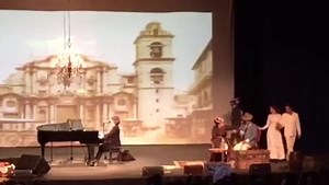 #AronaCultura Así sonó Fabiola Socas con Imoque en el espectáculo "Huellas" representado esta noche en el Infanta Leonor de Los Cristianos. | Ayuntamiento de Arona