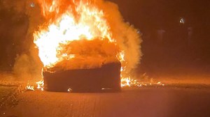 A Tesla Model S Plaid Spontaneously Combusted, Briefly Trapping the Driver Inside