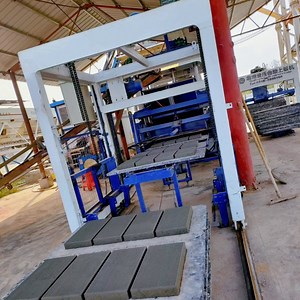[Hot Item] Fully Automatic Cement Brick Making Machine Concrete Paving Blocks Hollow Block Machine