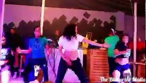 Beverly Sibanda live in Botswana ,Dancing to a hit song from Alick Macheso Slizer Creations was a guest | Nutsy Guatey