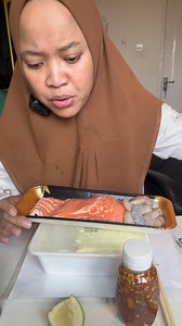 541K views · 2.3K reactions | Makan daging mentahh | Lolyci shop stocklot | Facebook
