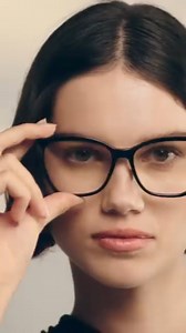 💎 Más que gafas, una joya para la mirada. Chopard Eyewear eleva el lujo a una experiencia visual. www.opticasdeluxe.com #YOVEODELUXE | Ópticas Deluxe