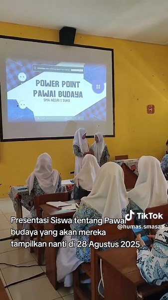 Presentasi Tentang Pawai budaya #smasas #bondowoso #sma
