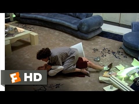 Mommie Dearest (7/9) Movie CLIP - Christina's Not A Fan (1981) HD
