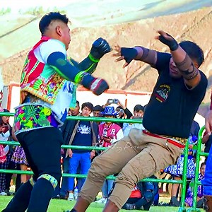 Fidel Ticona vs Alex Capira en Tipon Cusco - - - #ufc #viral #viralreels #viralreel #viralvideo #takanakuy #virals #luchalibre #luchalibremexico #mexico #boxing #majurioja #mujeres #hombres #women #box #wwwe #takanakuyperu #tinku #peru #usa #australia #usa #caneloalvarez #warmitakanakuy #futbol #reel #box #boxeo #canada #raw #takanakuy #warmitakanakuy #ko #reelsvideo #reels #luta #mma #fight #takanakuychumbivilcas #hombres #mujeres #knock_out #wrestling #shorts #reelfight #cambridge #renatogalle