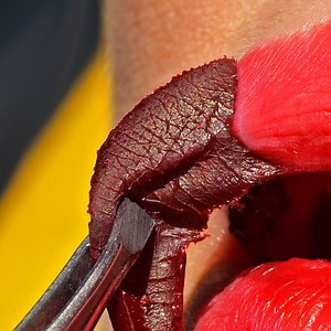 268K views · 233 reactions | Satisfying close up visuals and sounds of your everyday beauty routine: | Smart is the New Sexy | Facebook