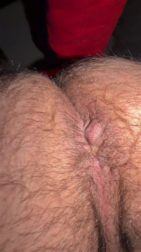 Put your tongue on it while I fart