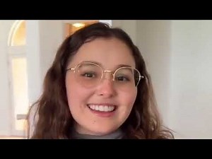 Leana Lovings behind the scenes on the p*rn set