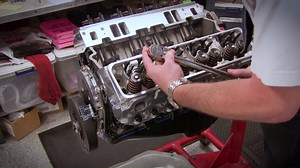 Video: Guideplate Adjustment Process For Small-block Chevy Engine