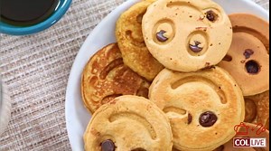 FRUITEAM Smiley Face Pancake Pan Nonstick Griddle 10 Inch Pancake Maker Mini Pancake and Flapjack 7 Mold Emoji Blini Pan for Son Daughter Gifts from Mom