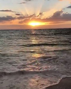 6.1K views · 329 reactions | Here's one of our famous sunsets for you to pass along!  : smile1fish | Anna Maria Island Chamber of Commerce | Facebook