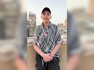 32 reactions · 12 shares | Des militants de différents pays du monde se sont rassemblés pour faire pression sur le gouvernement égyptien, l'exhortant à ouvrir le terminal de Rafah et à permettre à un convoi international d'atteindre Gaza. | WAFA- Agence de presse palestinienne | Facebook