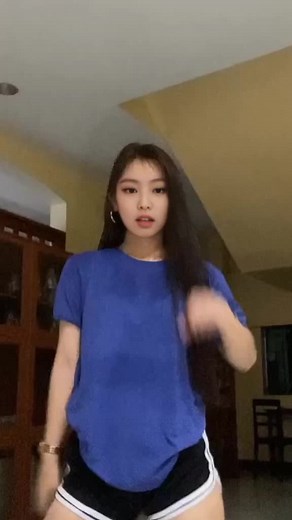 Zoe✨ on TikTok