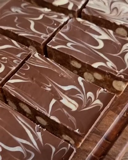 Malteser fudge looks divine 🍫✨ | FOODbible