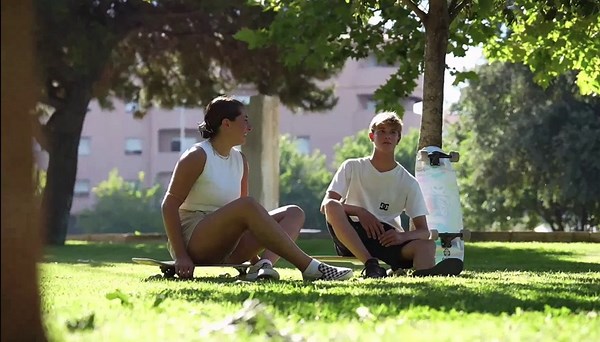 Longboard Skateboard Cruiser - 7-ply Birch Deck with Reverse Kingpin Trucks and 70mm Wheels, for Commuting, Cruising, Carving & Freestyle Fun. Great for Kids, Youth, Teens and Adults