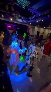 Happening now: Latin Night: Roxx mixx duo (Raul and Stifany) at Matthew Flinders Hotel in Chadstone, Victoria | The Philippine Times (Australia)