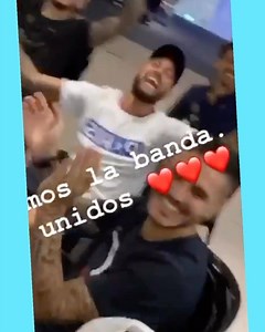 💥 #Maluma cierra sus redes sociales y culpan a #Neymar por este video cantando #hawaii a todo pulmón 🔥 ¿Se estaría burlando del #prettyboy? 🎬: Viral / Ángel Di María | Telemundo Entretenimiento