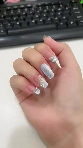 13K views · 125 reactions | Nail Art Masterclass: Step-by-Step Tutorial for Stunning Designs! ✨ #NailTutorial #NailArt #DIYNails #NailDesigns #ManicureMagic | 홏홖황황홤홤홨 | Facebook