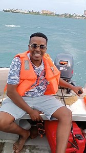 Baada ya kutafuta palm trees all day for thee #mani_mansion , time to relaxxxx. Mambasaaaaa rahaaa, Nairobi tearsgass. Wacha tupige lap kidogo na boat | Nevy Jackson