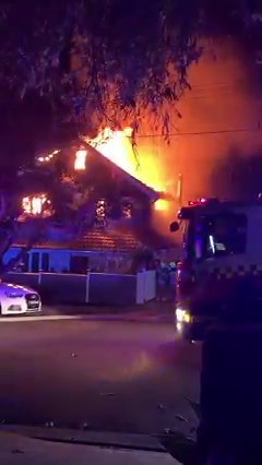 🔥 BALGOWLAH HOME DESTROYED BY FIRE OVERNIGHT 🔥 A home on Seaview Street in Balgowlah caught fire at 2am this morning. Firies from Manly were on scene within eight minutes to find it fully ablaze. Both homes on either side were under threat and it spread to one neighbouring property. The fire, which appears to have started in the garage or shed, appears to have completely destroyed one home. A nearby resident woke to the smoke and ran to wake occupants of the homes of 44 and 46, witnesses told 