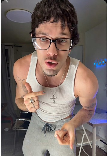 je teste le poulet au beurre #vegan du #dollarama pis la solidité de mon miroir