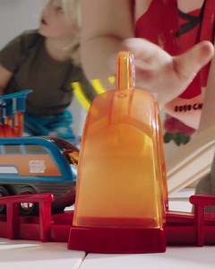 Taucht ein in das ultimative Smart Tech Sound Erlebnis.  Das Deluxe Set überzeugt mit 91 Teilen voller Eisenbahnspaß, darunter Highlights aus dem interaktiven Smart Tech Sound Sortiment. Lasst euch hier überraschen: https://www.brio.de/de-DE/produkte/brio-eisenbahn/smart-tech-sound/smart-tech-sound-deluxe-set-63397700 | BRIO | Facebook