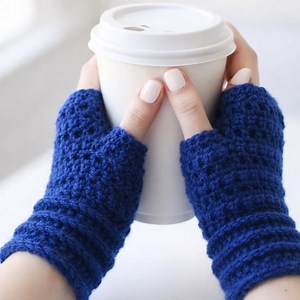 Crossed Stitch Fingerless Mitts Crochet Pattern PDF - Etsy Australia