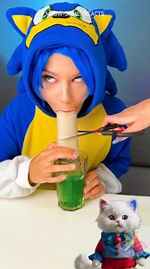 GIANT STRAW 😹 The Straw Challenge in reverse time! 🌟 #funny #reverse | Meow-some