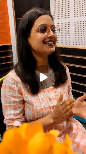 Madhuri Ray on Instagram: "(Jog) bhojpuri vivah geet 🥰 #madhuriray #viral #viralreels #trending #trend #viralsong #Trendingsong #foryou #foryoupage #reels #shorts #comedysong #comedyvideo #comedyreels"