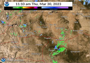 Radar check! Starting to see lots of small showers redeveloping west of I17/HW89. This trend will continue as we go into the afternoon and spread east behind what's left of the original line that you can see running through Holbrook and Young. #azwx | US National Weather Service Flagstaff Arizona