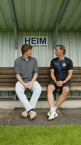 Mit dem Didi Constantini Unterstützungsfond wird finanzschwächeren Familien geholfen - damit auch ihre fußballbegeisterten Kinder ihren Traum leben können und am Rasen zu einem Team zusammen wachsen. ⚽️🙌🏻 Das unterstützen WIR mit ganzem 💚. Doch hinter dem Didi Constantini Fußballcamp mit Andi Schiener steckt noch einiges mehr und zwar viel Nachhaltigkeit wie unser #finanzradler 🚴 Martin Stolz herausgefunden hat. #raiffeisentirol #tirolerfußball #sponsoring #didiconstantinicamp #andischiener 