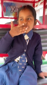 2.3M views · 41K reactions | খাবার খেয়ে কিভাবে হাত না ধুয়ে পরিষ্কার করা যায় সেটা ওনাকে দেখে শিখতে হলো। | Prianka Kar | Facebook